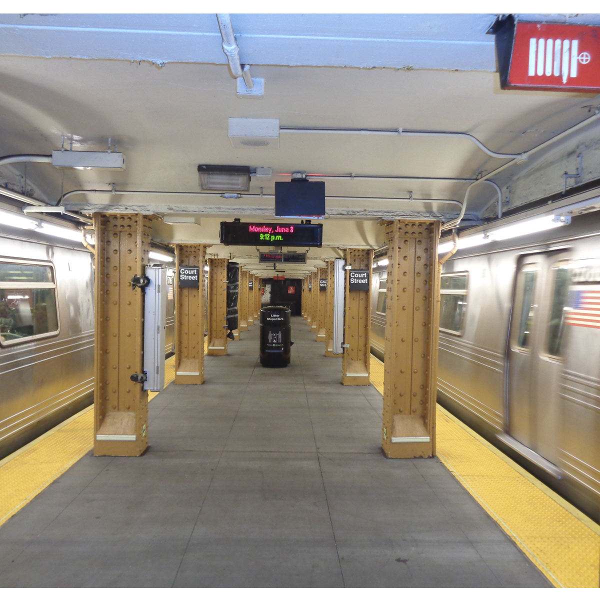 Home mariano amenabar metro art 1c png